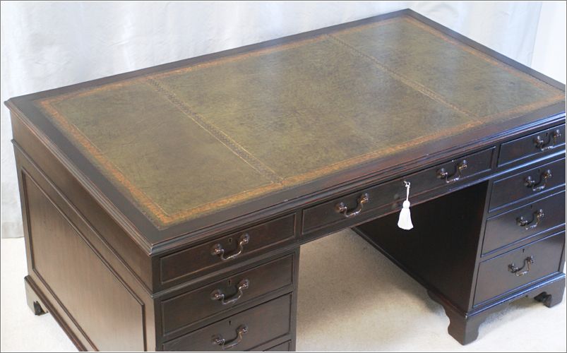 2064 Antique Edwardian Mahogany Pedestal Desk (8)
